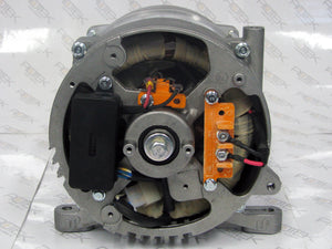 KT2.8-1 Generatordeckel geöffnet