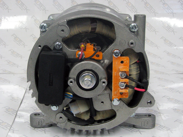 KT2.8-1 Generatordeckel geöffnet