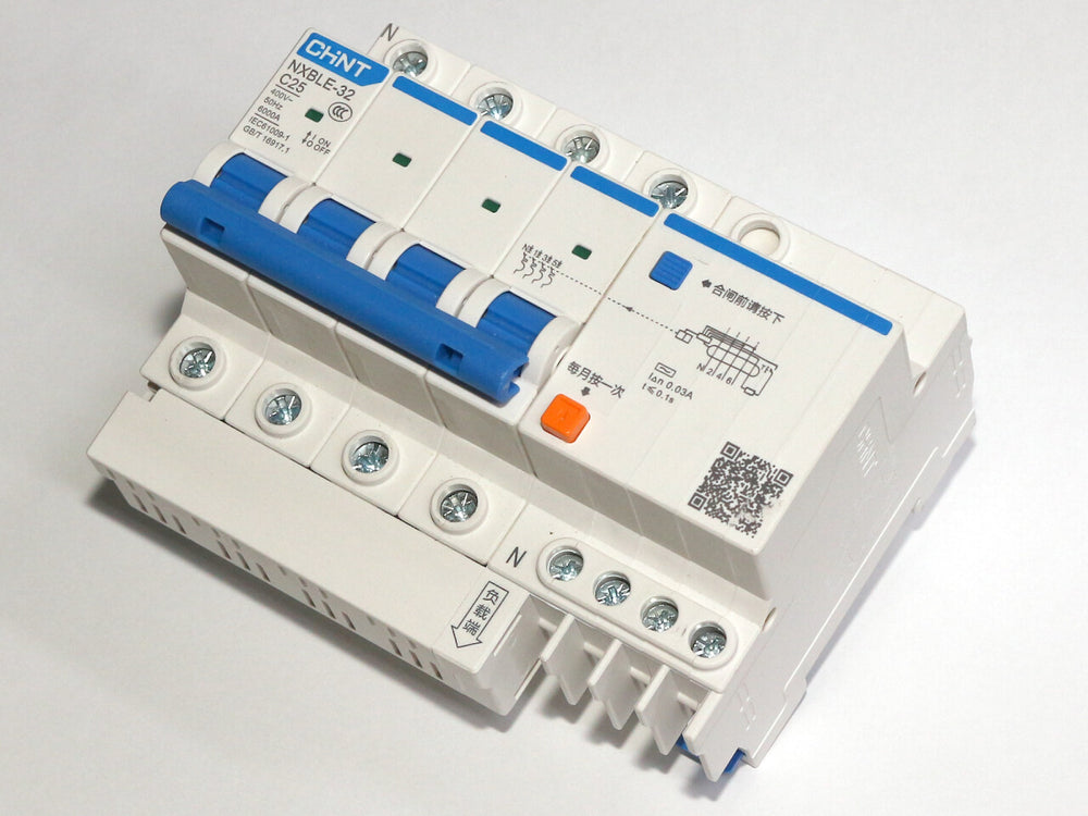 FI-LS Kombinationsschalter CHiNT NXBLE-32 C25A