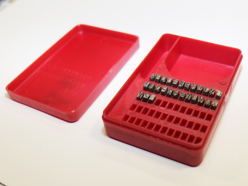 Prägebuchstaben, Segmenttypensatz Lettern A-Z + " ", für Continuouse Sealer, incl. Typenrad  - Symbole erhaben