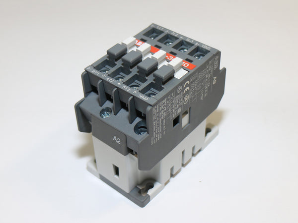 Schaltschütz, Installationsschütz 4 x Schliesser, 4-polig, 25A AC-1, Spulenspannung 400V, ABB A9-30-10
