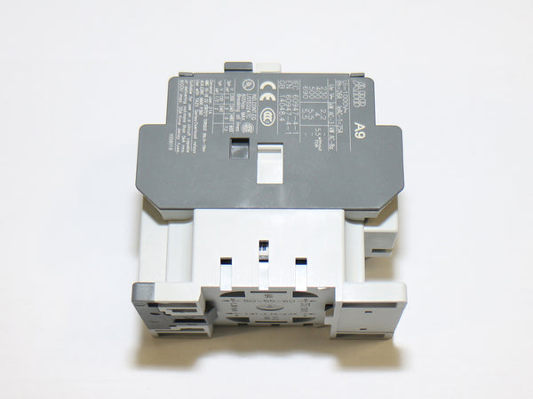 Schaltschütz, Installationsschütz 4 x Schliesser, 4-polig, 25A AC-1, Spulenspannung 400V, ABB A9-30-10